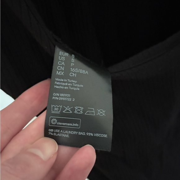 NEVER WORN H&M Backless Gold Chain Detail Bodysuit - Black, Small - Picture 8 of 8